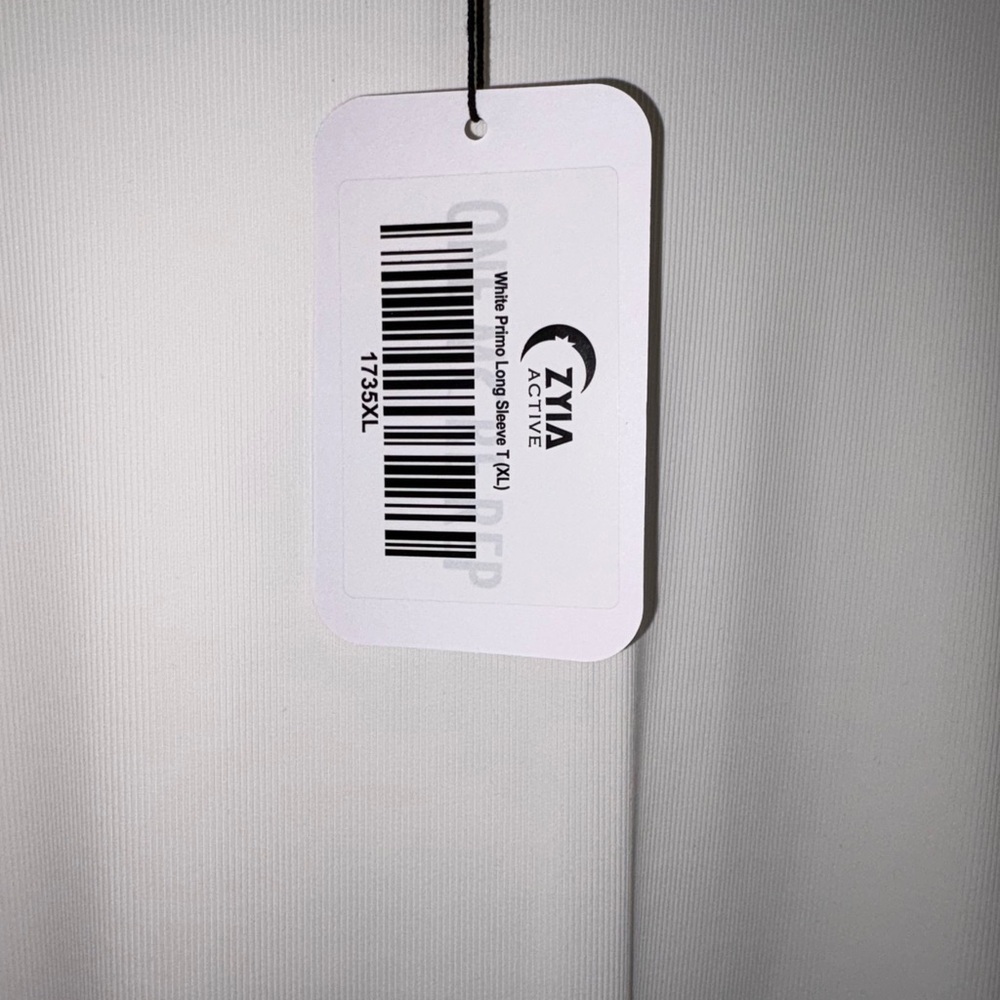 Zyia White Primo Long Sleeve T - Picture 3 of 4